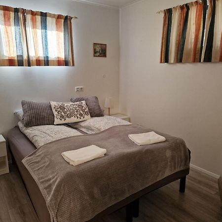 Husid Guesthouse ريكهولت المظهر الخارجي الصورة